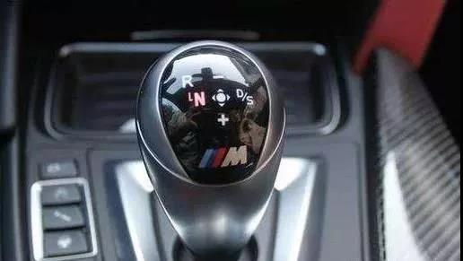 客車自動破窗裝置,遙控自動破玻器,破窗器,南冠破玻器 客車自動破窗裝置,遙控自動破玻器,破窗器,南冠破玻器