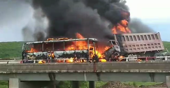 客車自動破窗裝置,遙控自動破玻器,破窗器,南冠破玻器 客車自動破窗裝置,遙控自動破玻器,破窗器,南冠破玻器